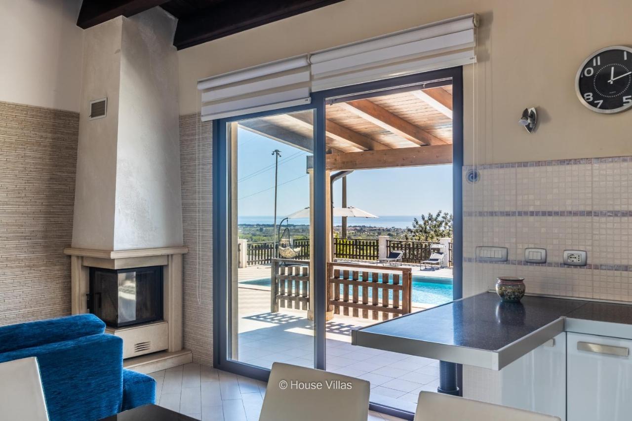 House&Villas - Villa Zora 아볼라 외부 사진
