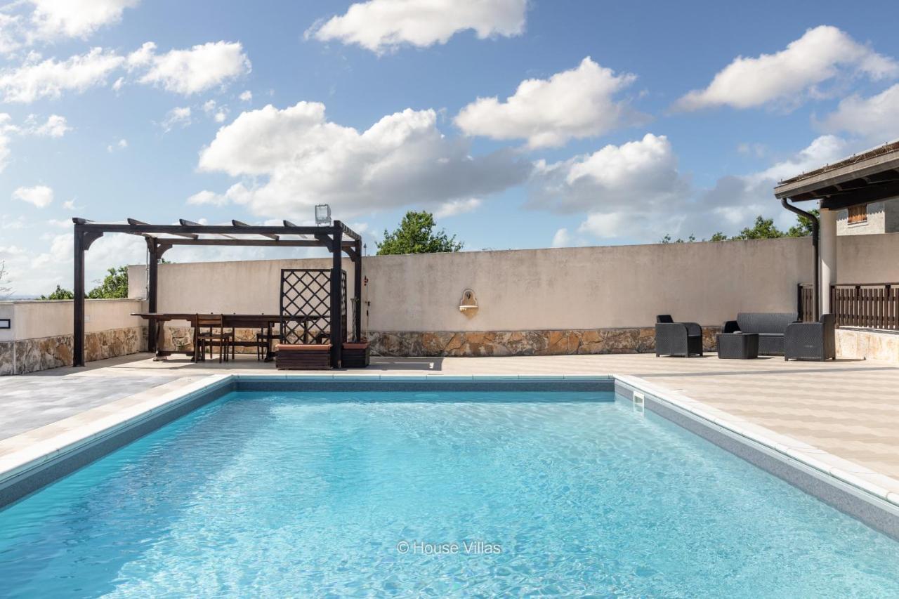 House&Villas - Villa Zora 아볼라 외부 사진
